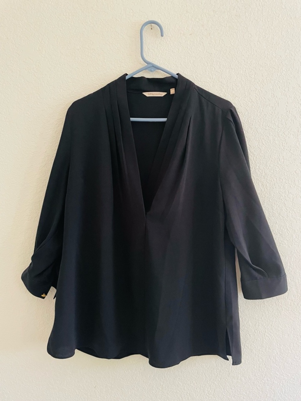 Soft Surroundings women’s tunic style v neck blouse -black- size XL